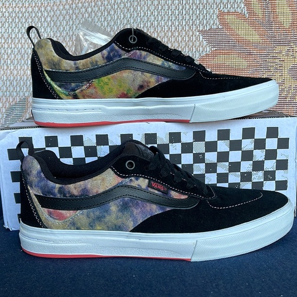 Vans Other - Vans Kyle Walker
Tie-Dye Terry Black/Multi
VN0A5JIEBML
8.5 Men’s sneakers